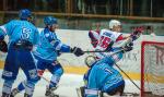 Photo hockey reportage Les Ours tombent avec les honneurs