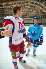 Photo hockey reportage Les Ours tombent avec les honneurs