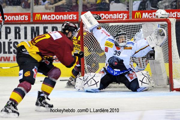 Photo hockey reportage LNA: Berne prend une option