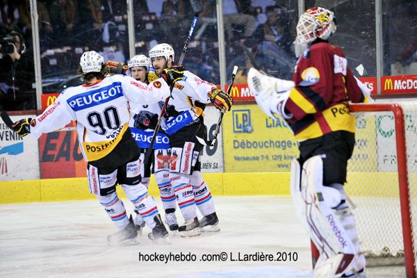 Photo hockey reportage LNA: Berne prend une option