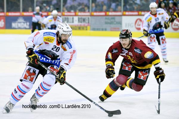 Photo hockey reportage LNA: Berne prend une option