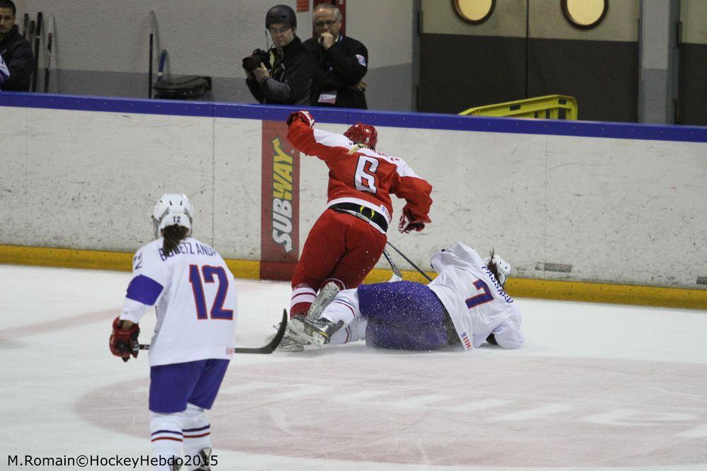 Photo hockey reportage Mondial Fminin : Les Bleues se parent de bronze.