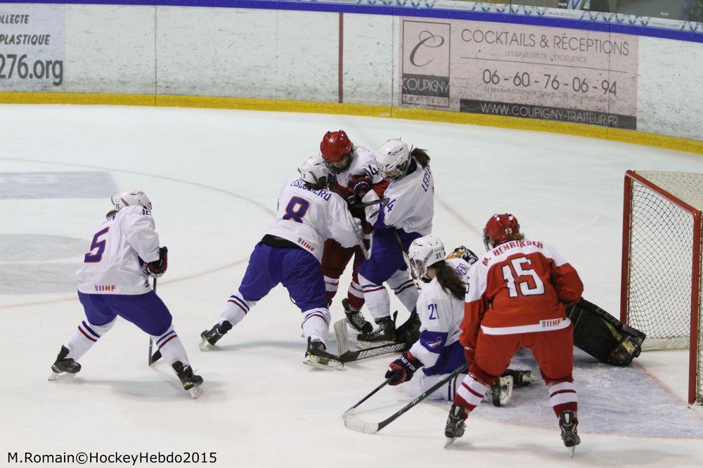 Photo hockey reportage Mondial Fminin : Les Bleues se parent de bronze.