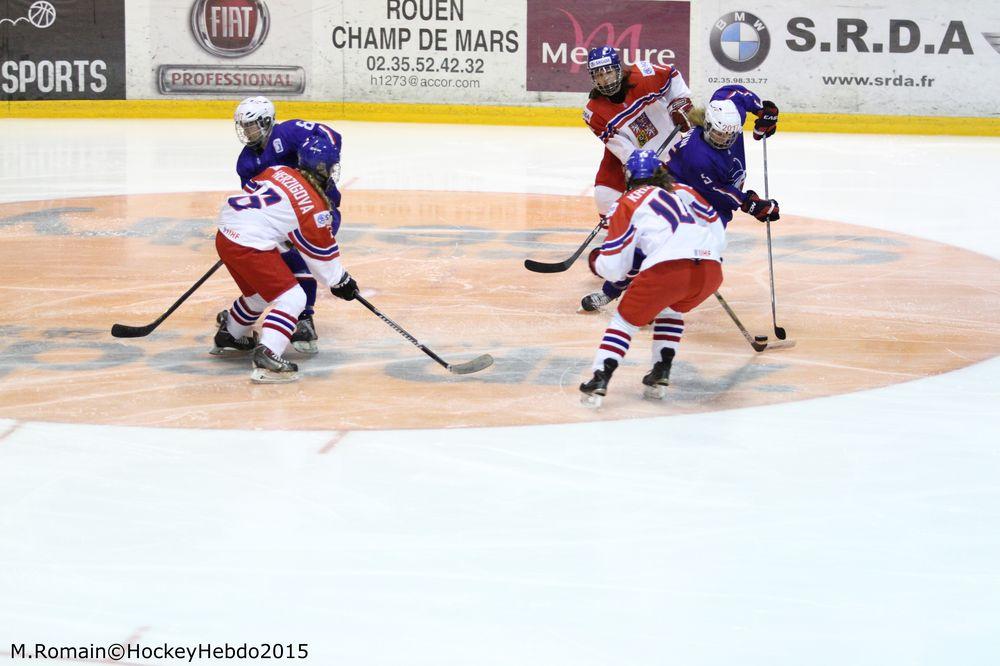 Photo hockey reportage Mondial fminin : Les Tchques matrisent