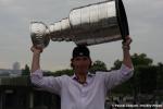 Photo hockey reportage NHL:  Cristo, la Coupe, les copains