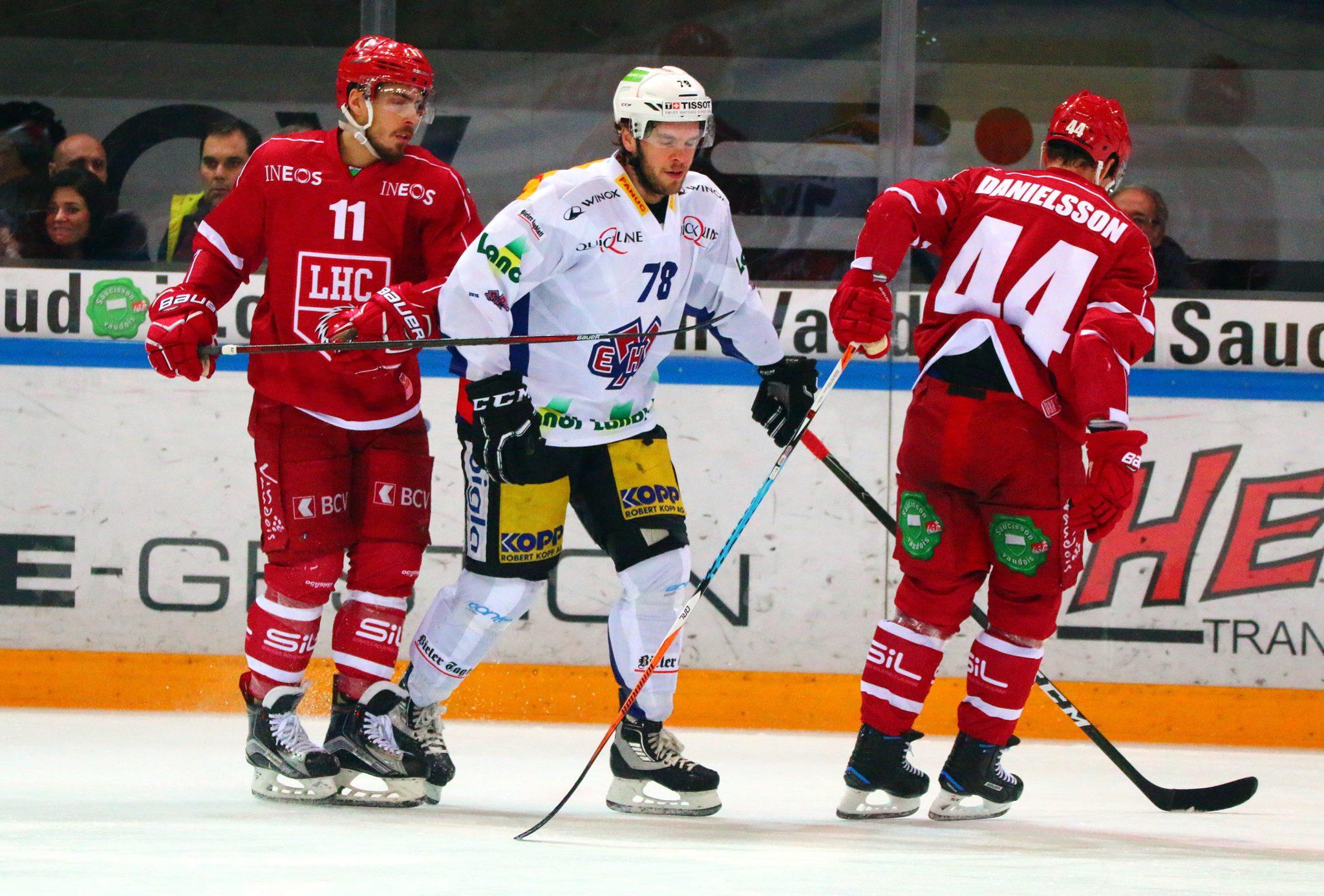 Photo hockey reportage NLA: Le lion est meurtri