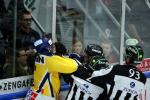 Photo hockey reportage NLB: Le HC Red Ice dune courte tte