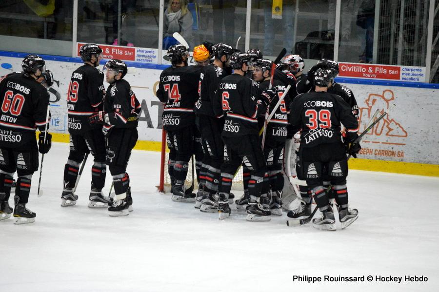 Photo hockey reportage NLB: Le HC Red Ice dune courte tte