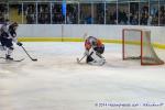 Photo hockey reportage Si proche et si loin  la fois !