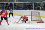 Photo hockey reportage Si proche et si loin  la fois !