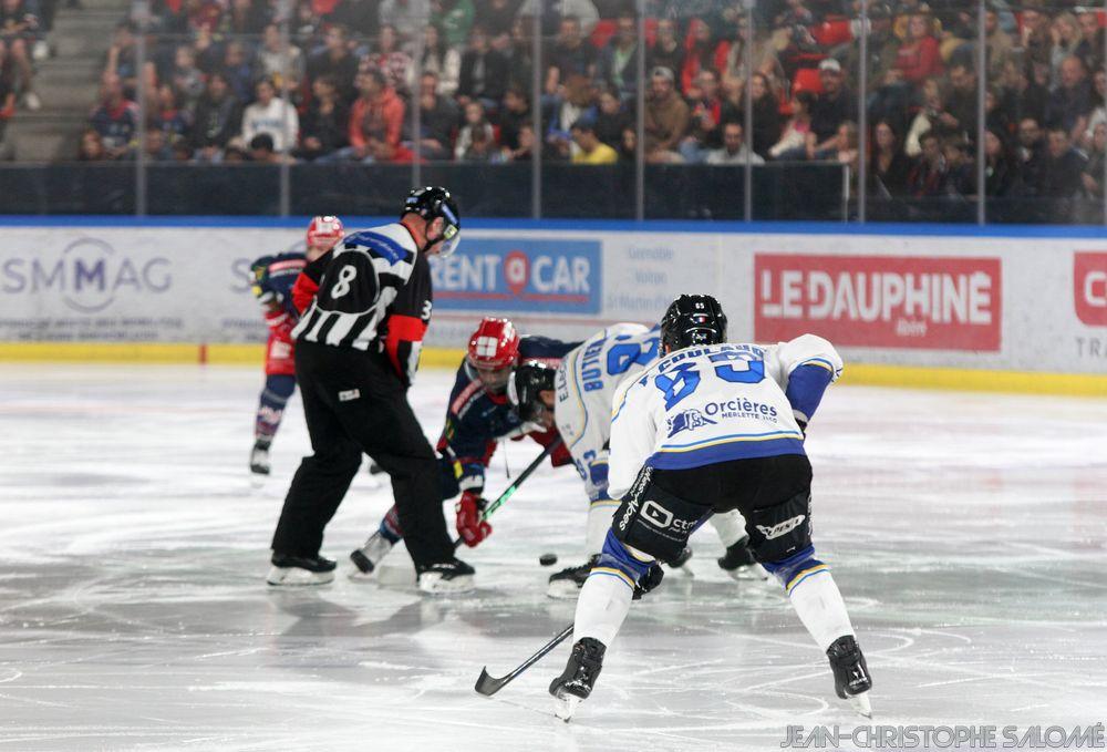 Photo hockey reportage TELH : Le champion n'a pas dit son dernier mot