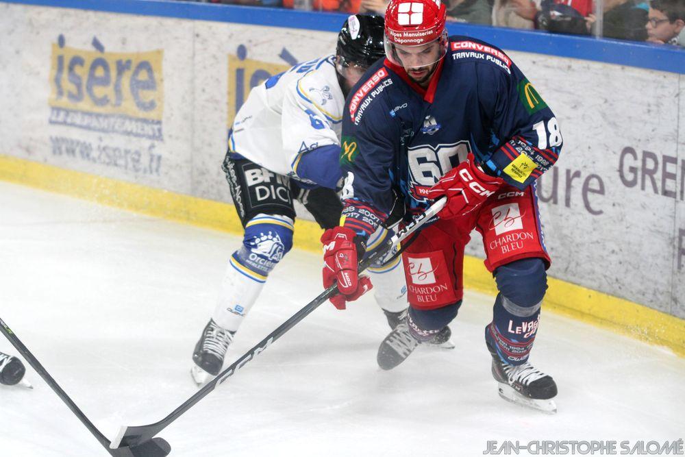 Photo hockey reportage TELH : Le champion n'a pas dit son dernier mot