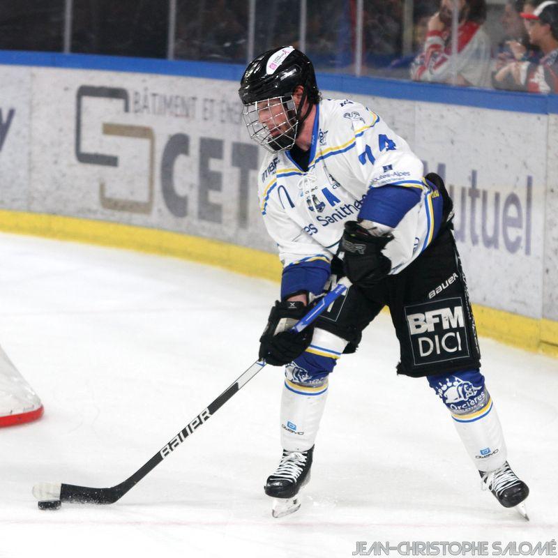 Photo hockey reportage TELH : Le champion n'a pas dit son dernier mot