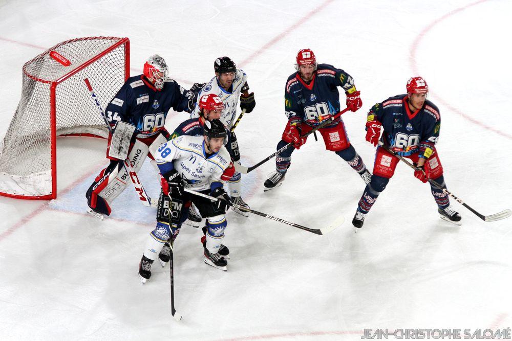 Photo hockey reportage TELH : Le champion n'a pas dit son dernier mot