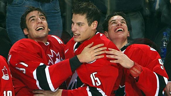 Photo hockey  -  - Jo de Mike: le canada doit clancher now!