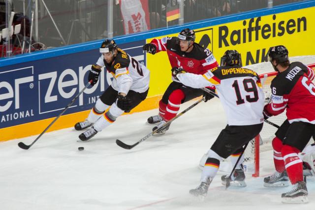 Photo hockey Championnats du monde -  : Canada (CAN) vs Allemagne (GER) - Le Canada humilie l’Allemagne !