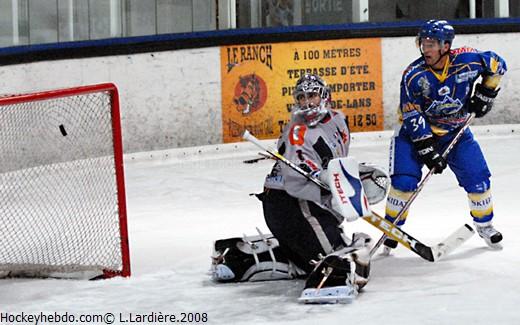 Photo hockey Coupe de la Ligue ARCHIVES - CDL 1/8 - 2ème journée : Villard-de-Lans vs Grenoble  - Vingt minutes pour Grenoble...