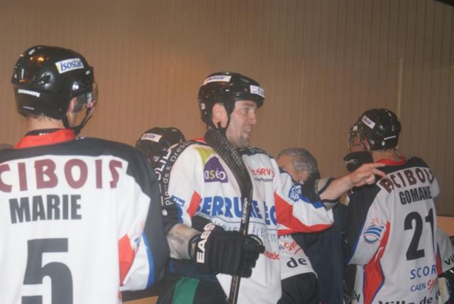 Photo hockey Coupe de la Ligue ARCHIVES - Coupe de la Ligue  : 1/8 4ème journée : Neuilly/Marne vs Caen  - Neuilly renoue avec la victoire