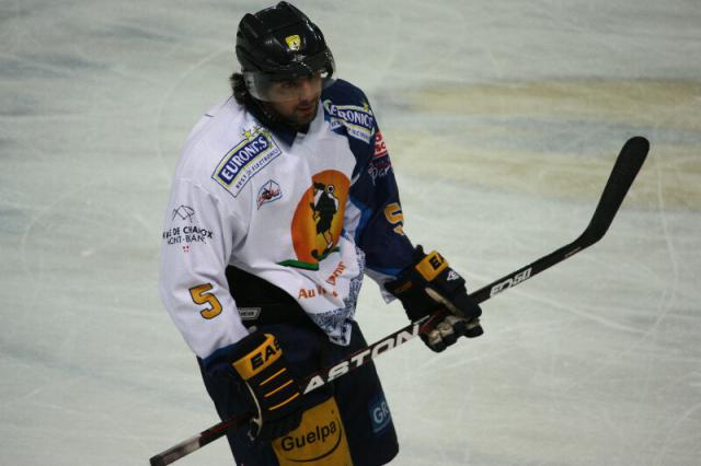 Photo hockey Coupe de la Ligue ARCHIVES - Coupe de la Ligue. : 1/8ème, 2ème journée  : Chamonix  vs France U20 - Chamonix l