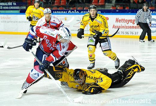 Photo hockey Coupe de la Ligue ARCHIVES - Coupe de la Ligue : 1/2 aller : Grenoble  vs Rouen - Toute petite cuvée !