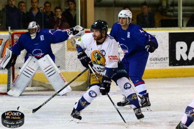 Photo hockey Coupe de la Ligue ARCHIVES - Coupe de la Ligue : 1/8 ème, 1ère journée : France U20 vs Chamonix  - Chamonix emporte la première manche