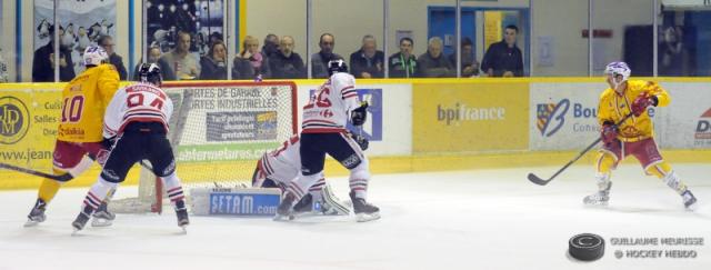 Photo hockey Coupe de la Ligue ARCHIVES - Coupe de la Ligue : 1/8 ème, 2ème journée : Dijon vs Morzine-Avoriaz - CDL : Dijon repart au quart de tour. Photo hockey Coupe de la Ligue ARCHIVES - Coupe de la Ligue : 1/8 ème, 2ème journée : Dijon vs Morzine-Avoriaz - CDL : Dijon repart au quart de tour.