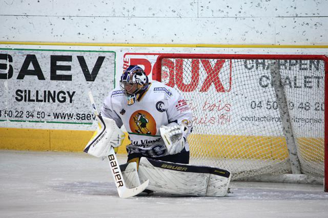 Photo hockey Coupe de la Ligue ARCHIVES - Coupe de la Ligue : 1/8ème, 1ère journée : France U20 vs Chamonix  - Chamonix prend les deux premiers points du groupe.