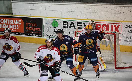 Photo hockey Coupe de la Ligue ARCHIVES - Coupe de la Ligue : 1/8ème, 2ème journée : Chamonix  vs Morzine-Avoriaz - Chamonix en 7