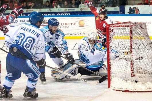 Photo hockey Coupe de la Ligue ARCHIVES - Coupe de la Ligue : 1/8ème, 3ème  journée : Grenoble  vs Villard-de-Lans - CDL : Grenoble déroule