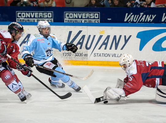 Photo hockey Coupe de la Ligue ARCHIVES - Coupe de la Ligue : 1/8ème, 5ème  journée : Grenoble  vs Briançon  - Grenoble euphorique !