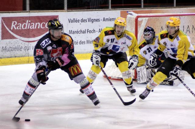 Photo hockey Coupe de la Ligue ARCHIVES - Coupe de la Ligue : 1/8ème, 5ème journée : Amiens  vs Strasbourg  - Des Gothiques solides 