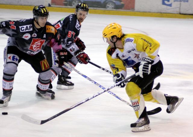 Photo hockey Coupe de la Ligue ARCHIVES - Coupe de la Ligue : 1/8ème, 5ème journée : Amiens  vs Strasbourg  - Des Gothiques solides 