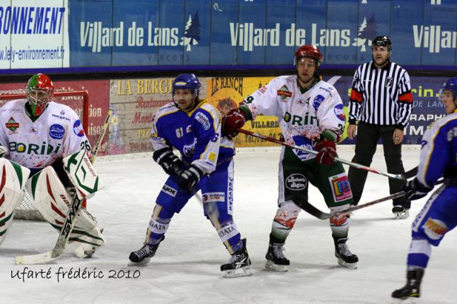 Photo hockey Coupe de la Ligue ARCHIVES - Coupe de la Ligue : 1/8ème, 5ème journée : Villard-de-Lans vs Mont-Blanc - Une avalanche de buts et de pénalités