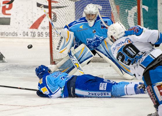 Photo hockey Coupe de la Ligue ARCHIVES - Coupe de la Ligue : 1/8ème, 6ème  journée : Villard-de-Lans vs Gap  - Gap gagne un match sans enjeu