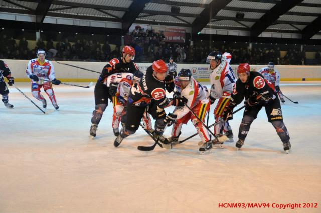 Photo hockey Division 1 - D1 : 10ème journée : Neuilly/Marne vs Nice - Neuilly fait tomber le leader