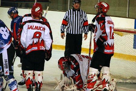 Photo hockey Division 1 - D1 : 12ème journée : Brest  vs Neuilly/Marne - Duel pour la première place. 