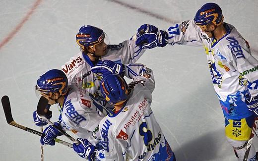 Photo hockey Division 1 - D1 - 13ème journée : Avignon vs Gap  - Quand les aigles attaquent