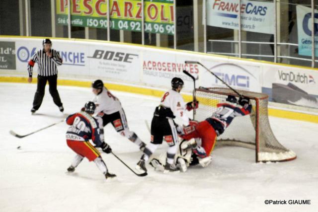 Photo hockey Division 1 - D1 : 14ème journée : Nice vs Bordeaux - A contre courant 
