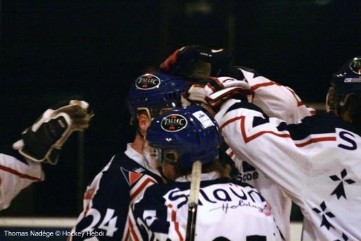 Photo hockey Division 1 - D1 : 15ème journée : Amnéville vs Brest  - une rentrée dans la douleur