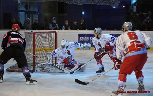 Photo hockey Division 1 - D1 : 16ème journée : Neuilly/Marne vs Annecy - Neuilly reprend bien