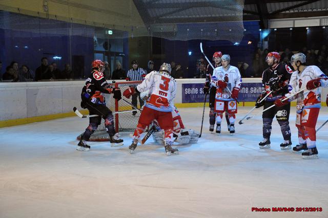 Photo hockey Division 1 - D1 : 16ème journée : Neuilly/Marne vs Annecy - Neuilly reprend bien