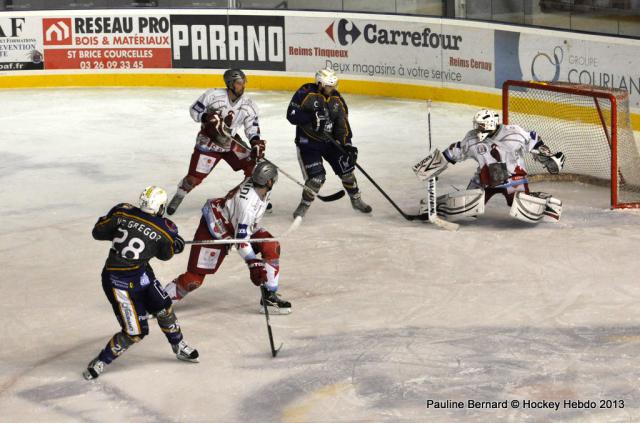 Photo hockey Division 1 - D1 : 18ème journée : Reims vs Annecy - Bonne réaction des Phénix
