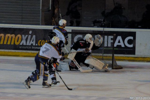 Photo hockey Division 1 - D1 : 19ème journée : Bordeaux vs Reims - D1 : Bordeaux poursuit sur sa lancée