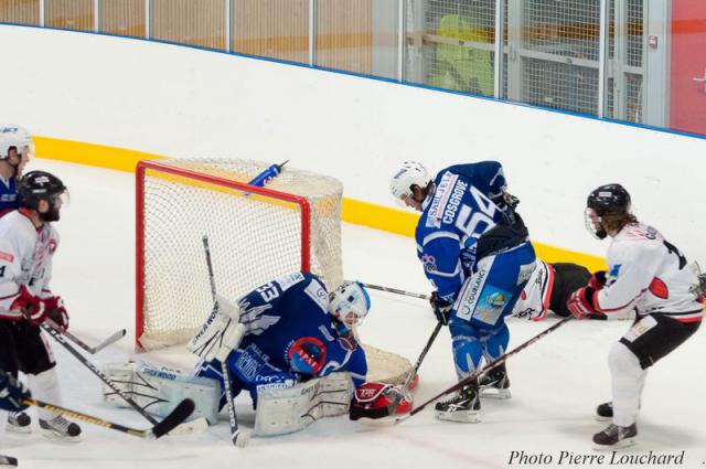 Photo hockey Division 1 - D1 : 19ème journée : Reims vs Toulouse-Blagnac - Deux points qui valent de l’or !