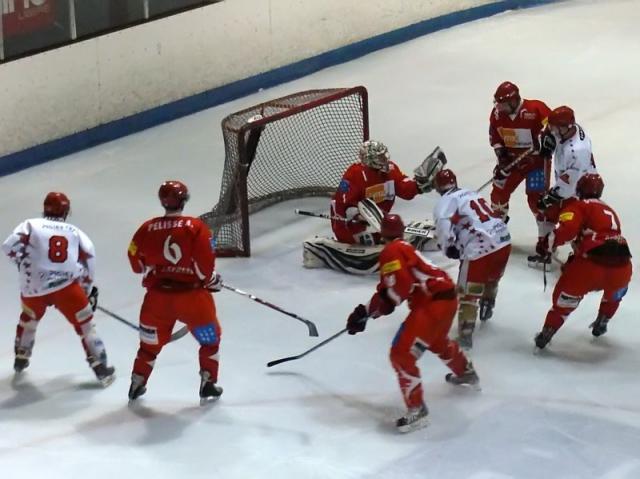 Photo hockey Division 1 - D1 : 21ème journée : Valence vs Amnéville - Signé Fiser ! 