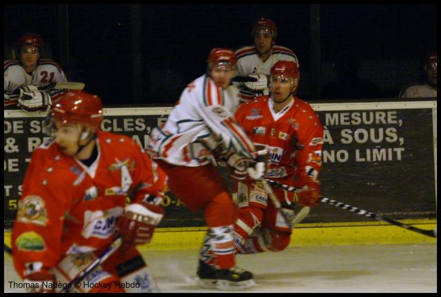 Photo hockey Division 1 - D1 : 22ème journée : Amnéville vs Courbevoie  - Fiser encore... 