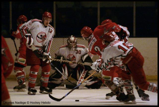 Photo hockey Division 1 - D1 : 22ème journée : Amnéville vs Courbevoie  - Fiser encore... 