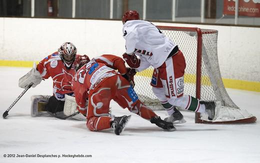 Photo hockey Division 1 - D1 : 22ème journée : Valence vs Anglet - Les matchs se suivent et  se ressemblent….