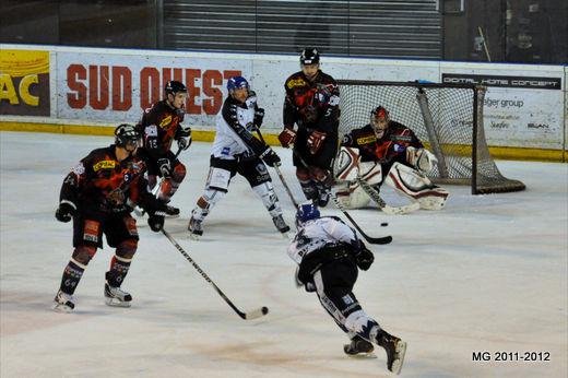 Photo hockey Division 1 - D1 : 24ème journée : Bordeaux vs Brest  - Bordeaux entretient l