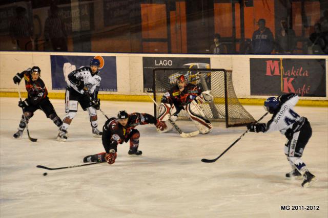 Photo hockey Division 1 - D1 : 24ème journée : Bordeaux vs Brest  - Bordeaux entretient l
